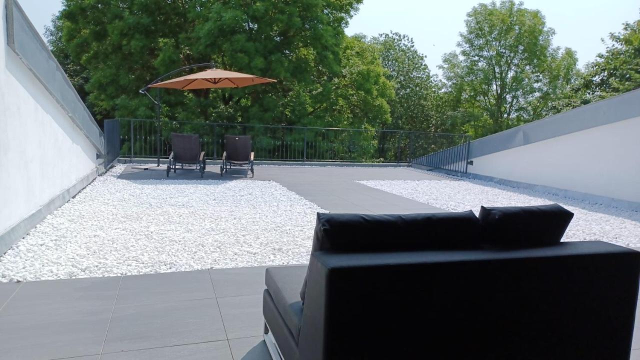 Ferienwohnung Mit Kamin Und Traumhafter Dachterrasse Mit Weitblick In Die Natur Neu Gaarz Exteriér fotografie